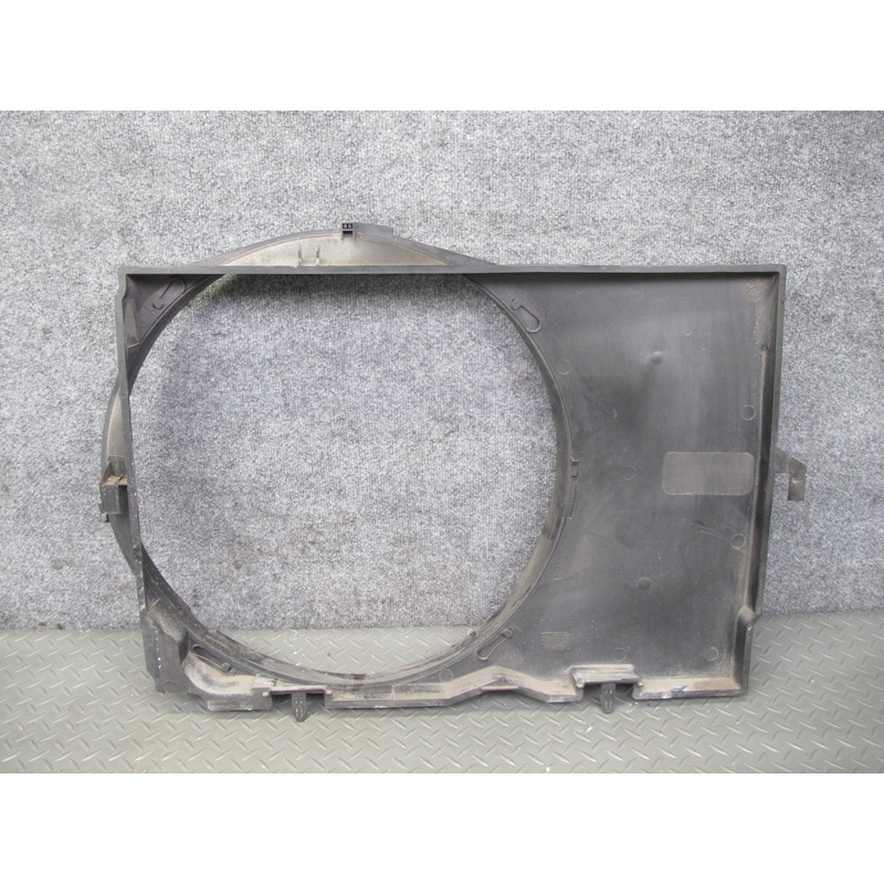 94-99 Mercedes W140 S500 Engine Cooling Radiator Fan Shroud 1405000255 OEM