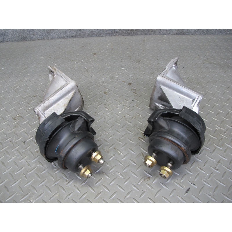 02-05 Lexus JZS160 GS300 2JZGE Set of 2 Left & Right Engine Motor Mount OEM