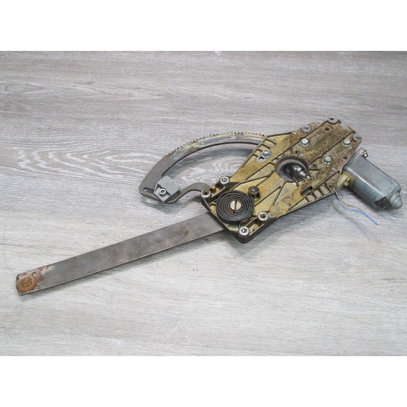 1984-1995 Porsche 928 S Front Right Pass Side Door Window Regulator W/ Motor