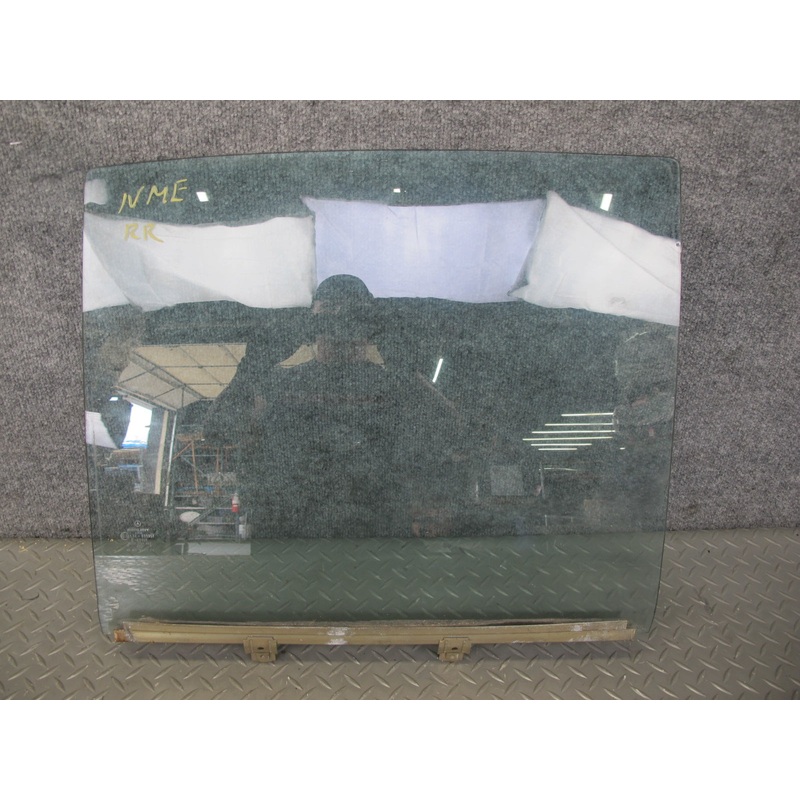 75-85 Mercedes W123 Rear Right Door Glass Window OEM