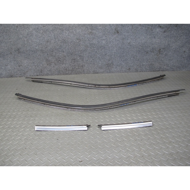 91-95 Toyota SW21L MR2 Set of 4 Left & Right Door Weatherstrip Molding OEM
