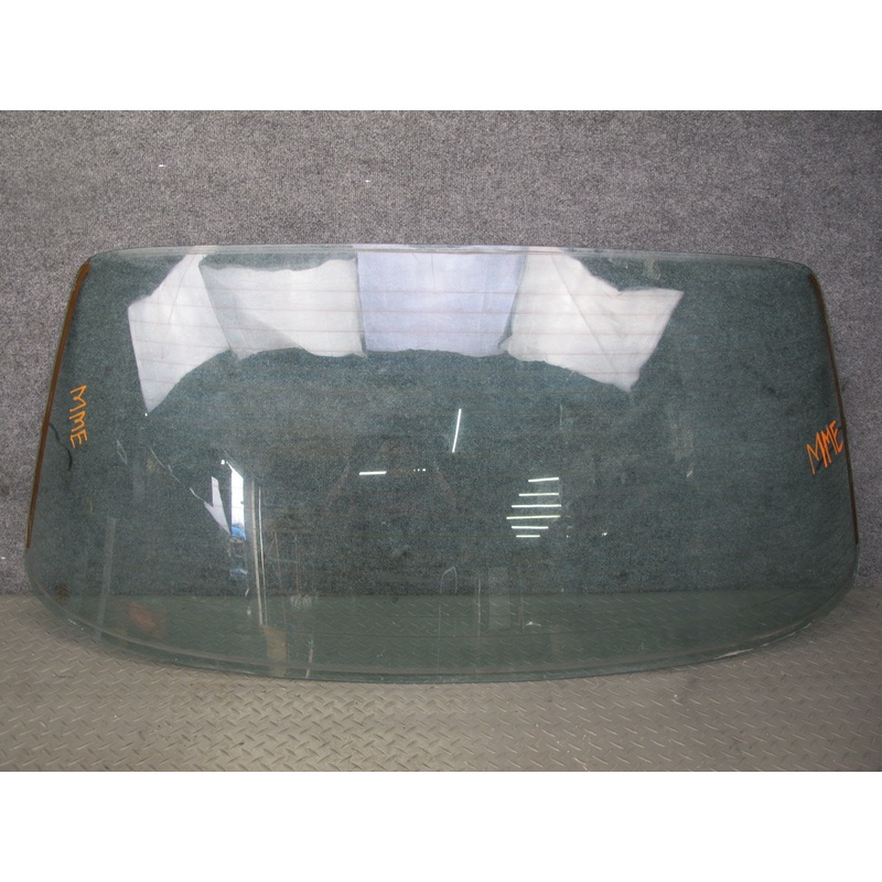 77-85 Mercedes W123 Sedan Rear Heated Windshield Back Glass Window
