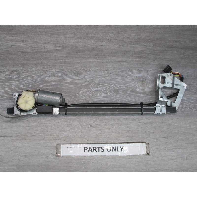 84-91 Mercedes W126 C126 Coupe Right Seat Belt Arm Retractor 1268600482 Damaged