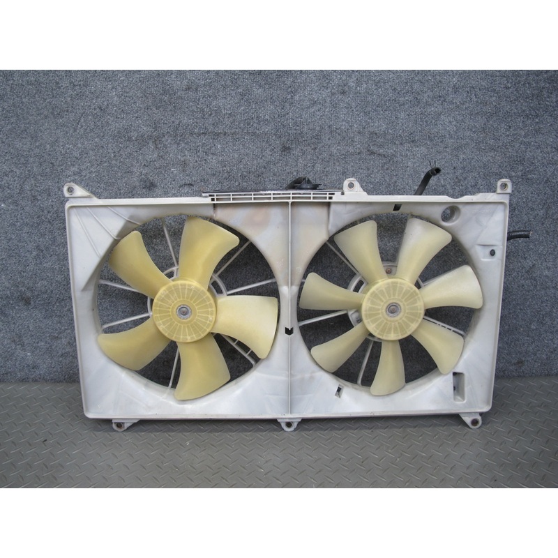 98-05 Lexus GS400 GS300 Engine Radiator Cooling Dual Fan Motor w Shroud OEM