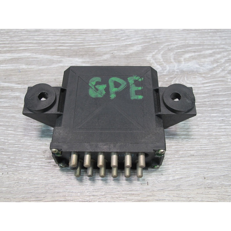 1984-1986 Porsche 928 S Lamp Bulb Relay Control Module 92864160304