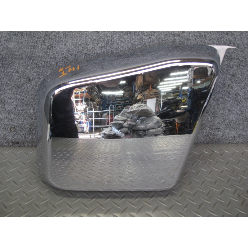 2003-2009 Hummer H2 Front Right Passenger Side Cowl Vent Panel END Cap Cover