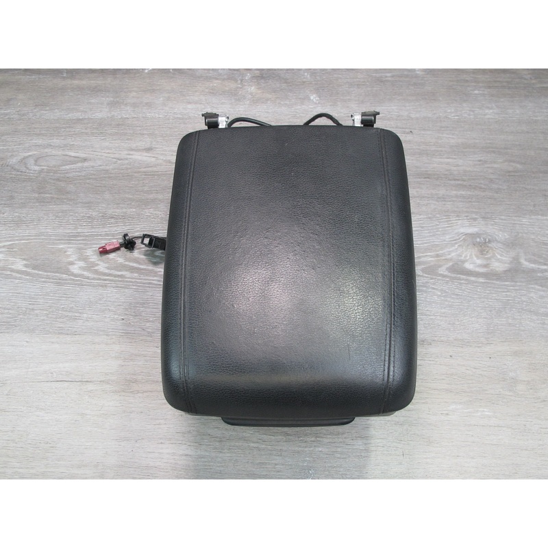 2003-2010 Porsche Cayenne 957 Center Console Armrest Door Lid Cover Assy Black