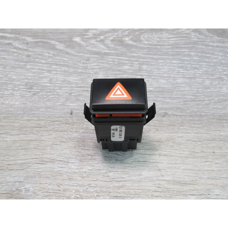 2003-2010 Porsche Cayenne 957 Emergency Hazard Control Switch Button 7L5953235A