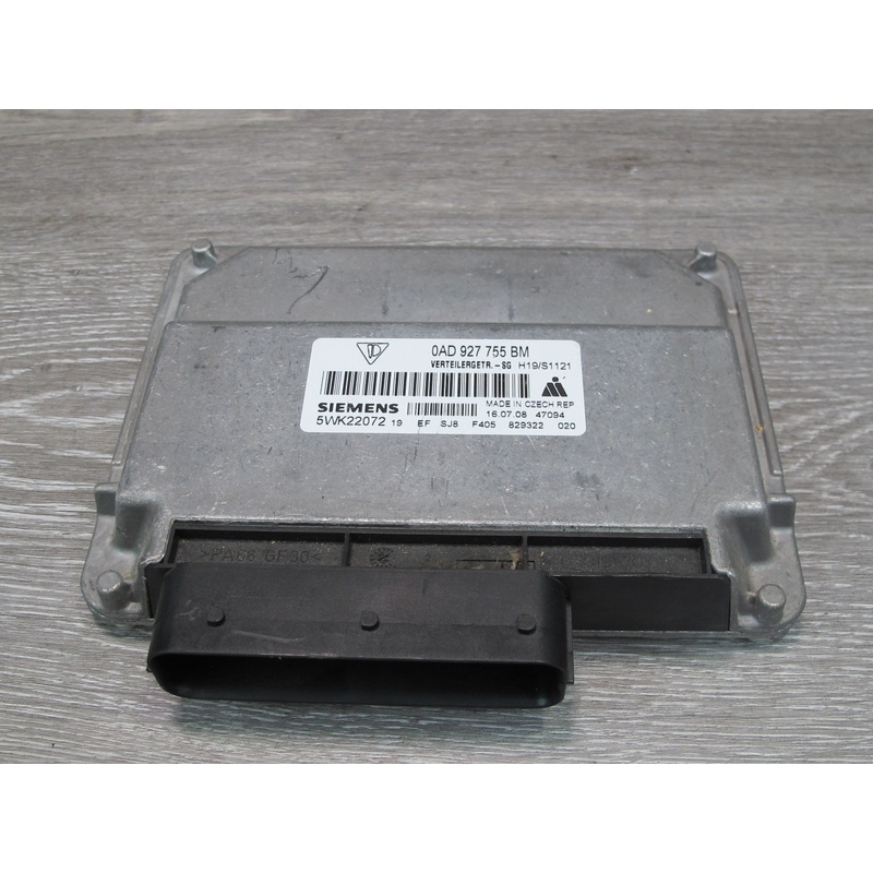 2008-2010 Porsche Cayenne 957 A/T Transfer Case Control Module 0AD927755BM