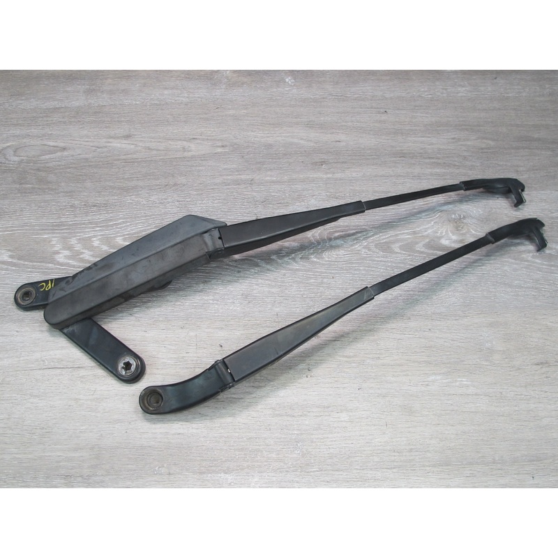 2008-2010 Porsche Cayenne 957 Front Left & Right Windshield Wiper Arm Set of 2