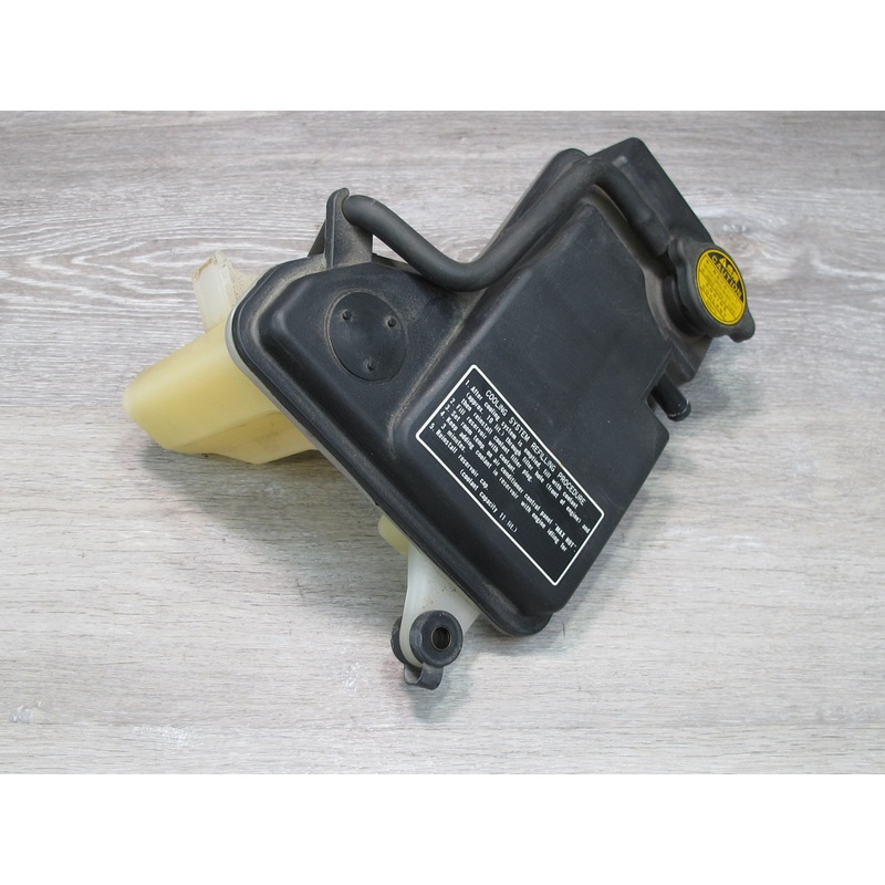 94-97 Lexus UZZ30L SC400 UZZ30L SC400 Engine Coolant Expansion Overflow Reservoi