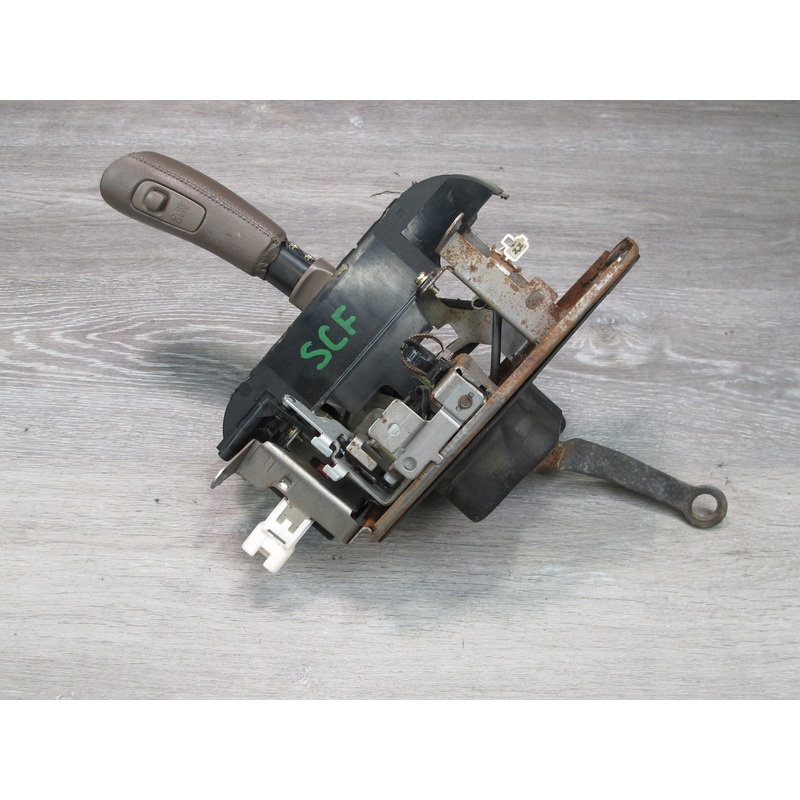 95-97 Lexus UZZ30L SC300 SC400 AT Automatic Transmission Gear Shifter w Knob OEM