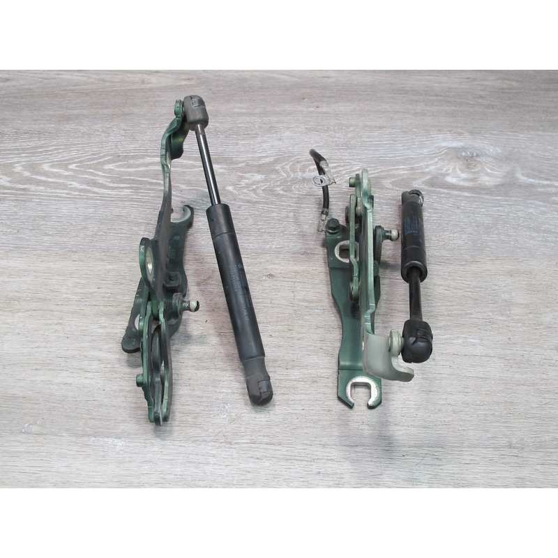 07-15 Mini R55 R56 R58 R59 R57 Set of 2 Front Left & Right Hood Hinge OEM