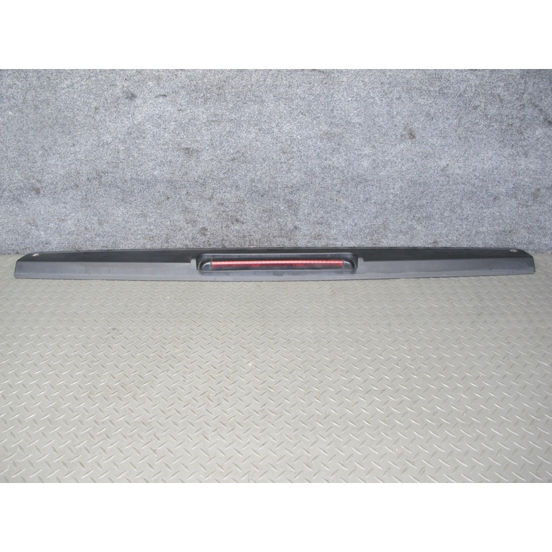 2003-2004 Hummer H2 Rear Center High Mount 3RD Third Brake Stop Lamp Light