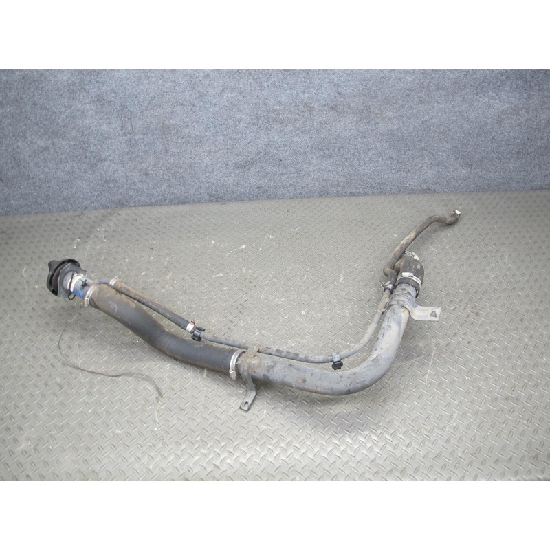 2004-2007 Hummer H2 6.0L V8 Fuel Gasoline Tank Filler Neck Tube Assembly