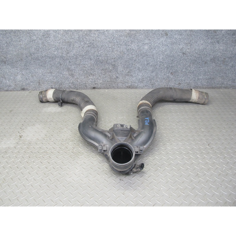 2017-2020 Maserati Levante M161 3.0L Center Air Intake Duct w Hoses & Sensor
