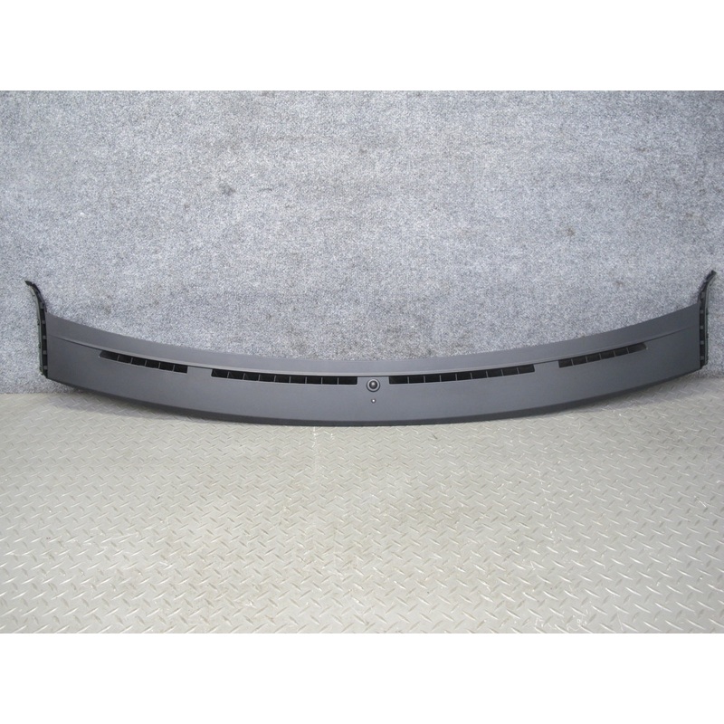 2017-2020 Maserati Levante M161 Dash Defrost Air Vent Trim Grille Panel w Sensor