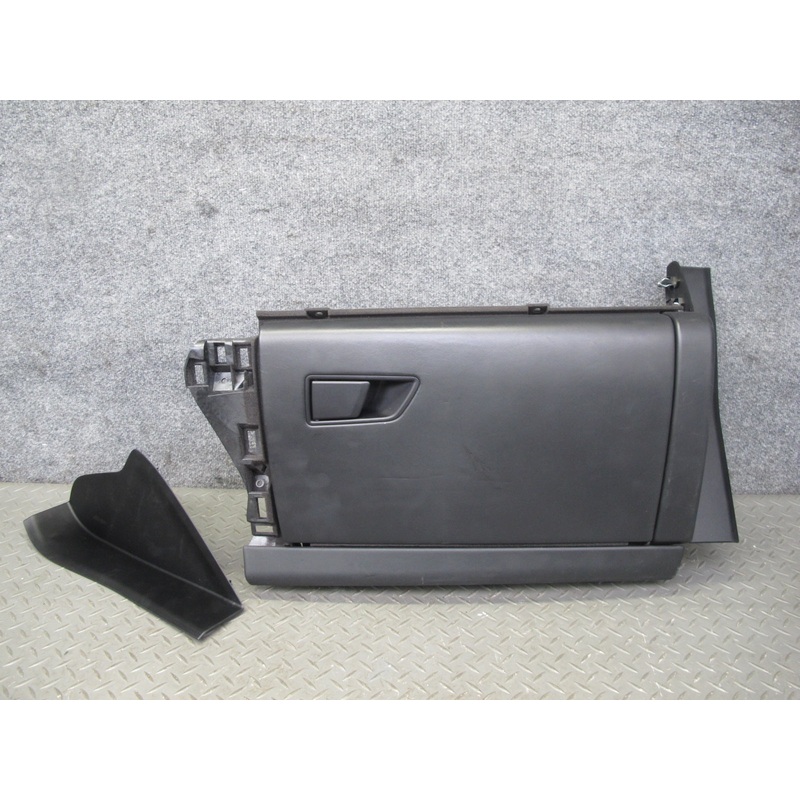 2017-2020 Maserati Levante M161 Dash Glove Box Storage w END Trim Cover Panel