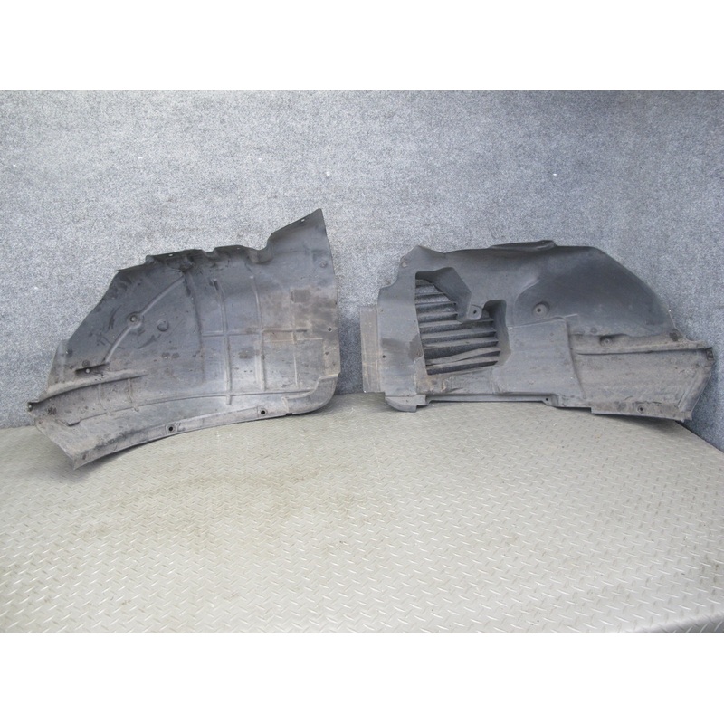 2017-2020 Maserati Levante M161 Front Right Fender Liner Splash Shield Guard Set