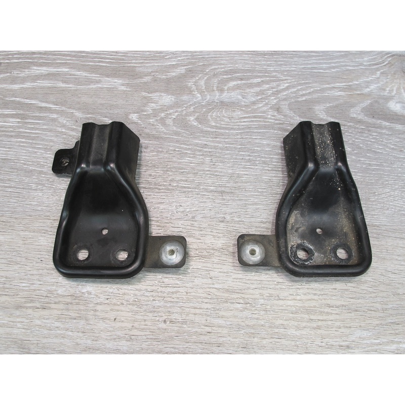 92-00 Lexus UZZ30L SC300 SC400 Engine Radiator Upper Mount Bracket Set OEM