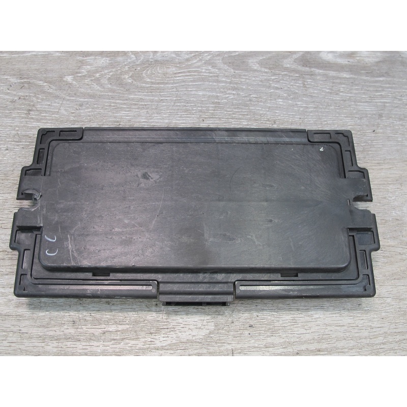 2008-2014 BMW E71 E72 X6 FRM3R AHL Footwell Light Control Module 9224618