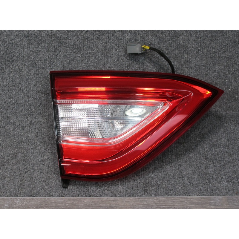 2017-2020 Maserati Levante M161 Rear Left Inner Trunk Tail Light Lamp 670100870