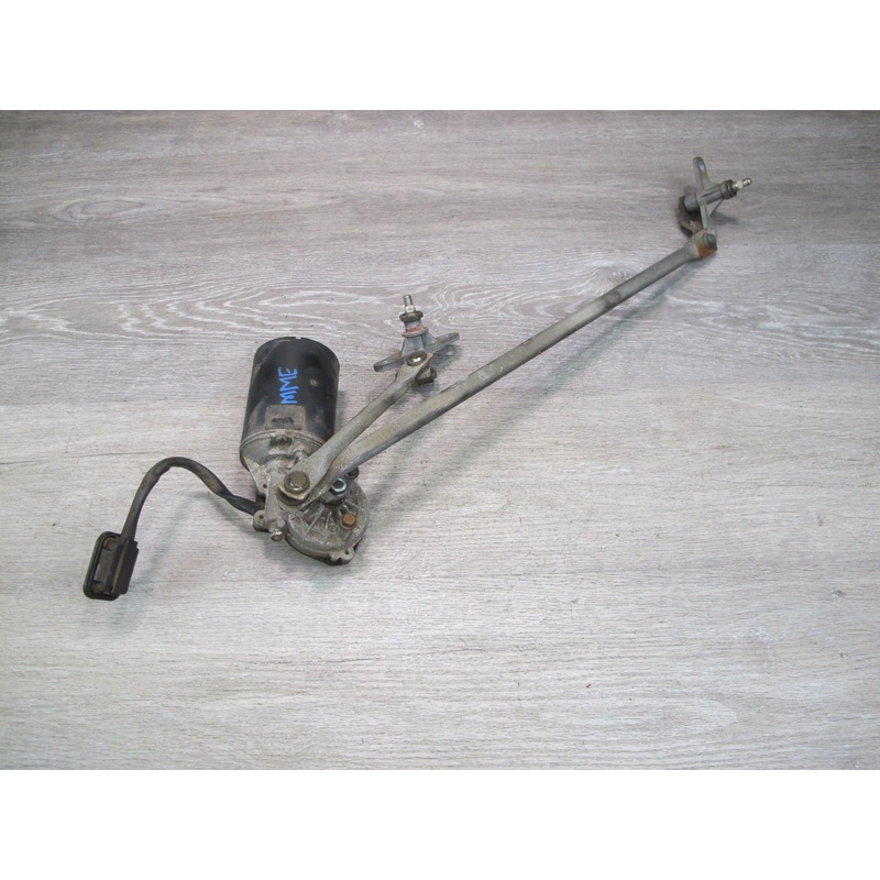 77-85 Mercedes W123 Windshield Wiper Transmission Linkage w Motor OEM