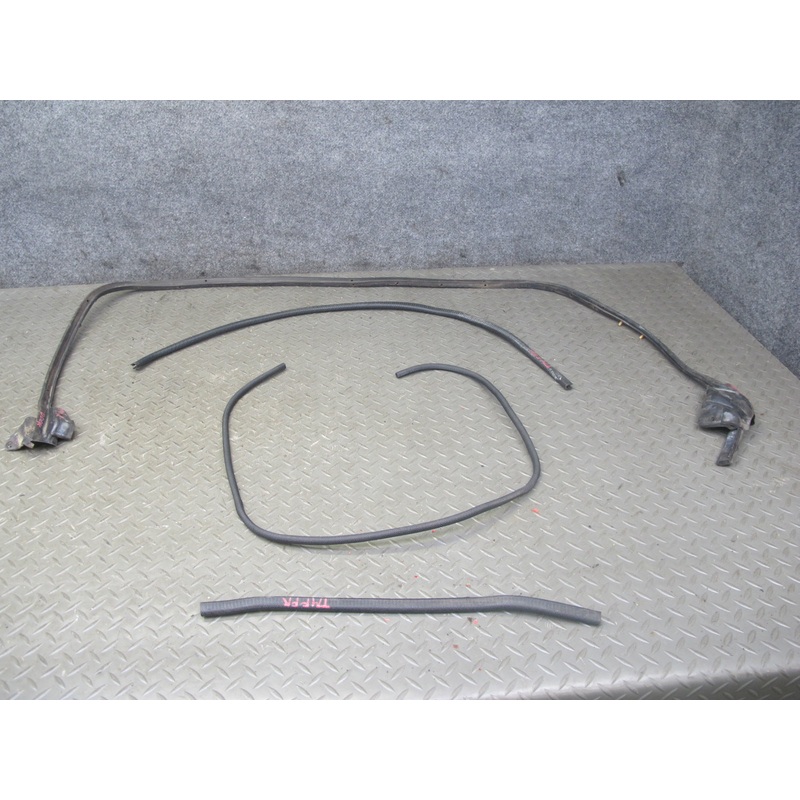 85-89 Toyota MR2 Front Right Passenger Door Weatherstrip Rubber Seal Set OEM