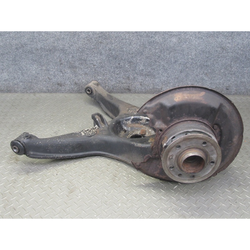 86-91 Mercedes W126 Rear Left Spindle Knuckle Wheel Hub Bearing OEM