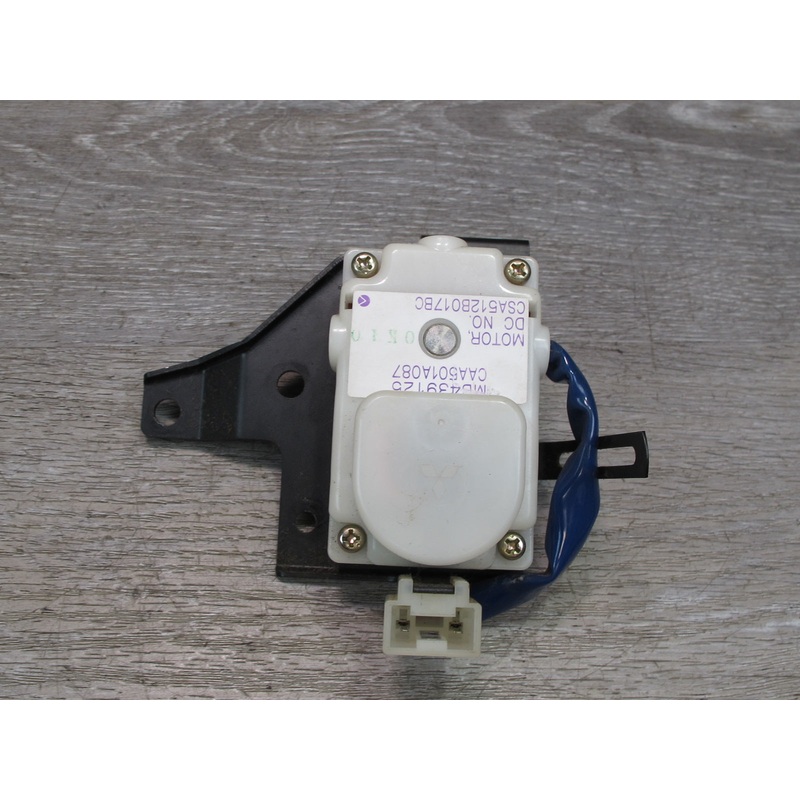 91-99 Mitsubishi 3000GT Heater Blower Motor Actuator Motor MB439125 OEM