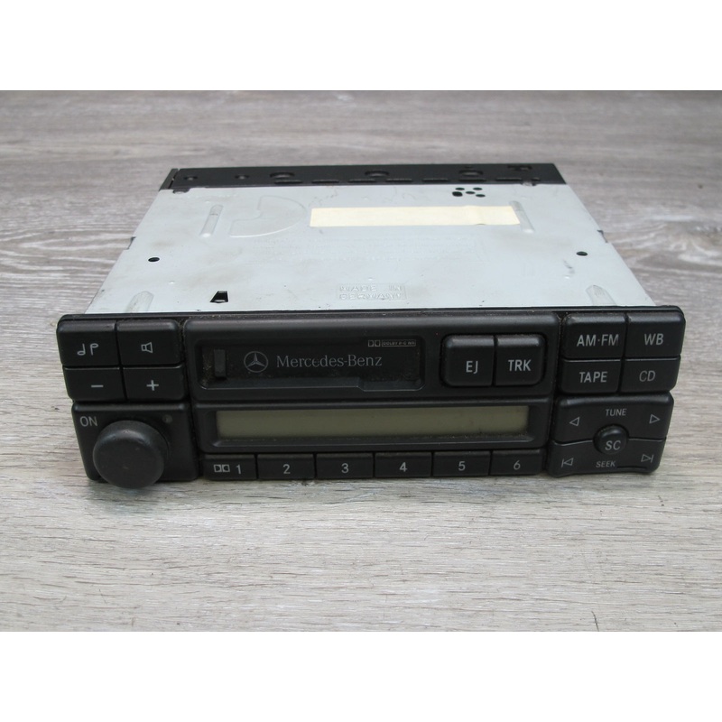 96-99 Mercedes W140 Car Stereo Cassette Radio Player 0038205986 OEM