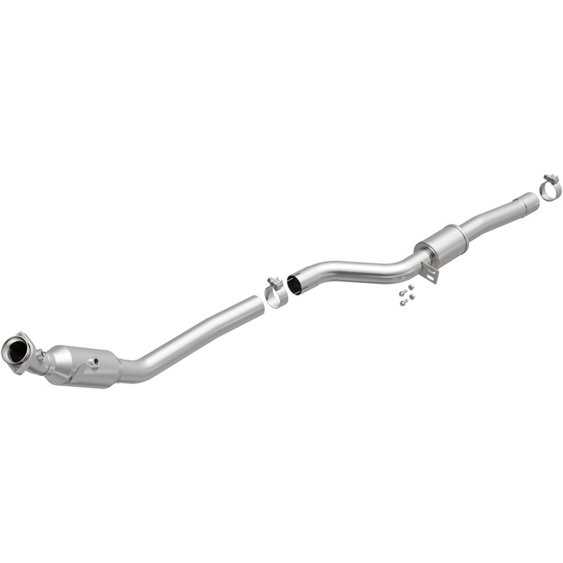Magnaflow Conv DF 2013-2017 SL550 V8 4.6 OEM Underbody (21-572)